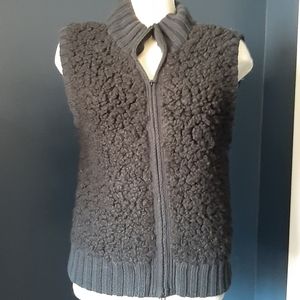 600 west sweater vest size  large